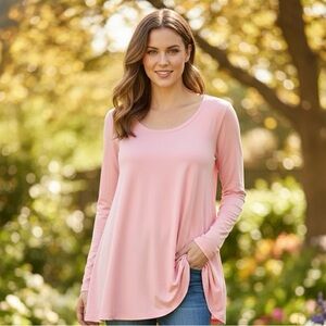 LARACE SOFT PINK LONG SLEEVE T SHIRT. PLUS BEAUTY  COMFY LIFE. NEW WITH TAG